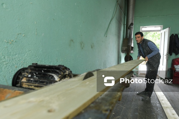 Qayıq ustası Rüstəm Məhərrəmov