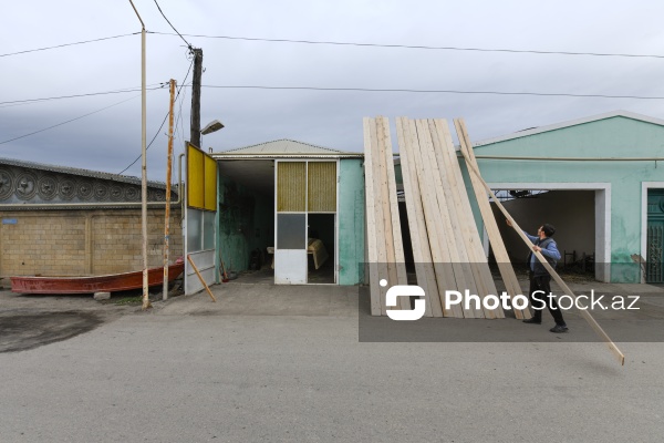 Şabran şəhərində yerləşən qayıq emalatxanası