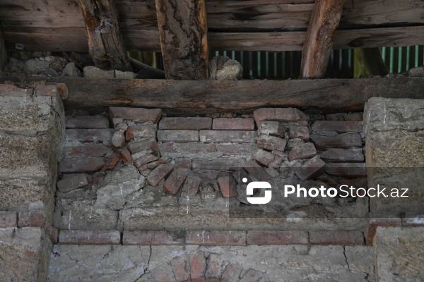 Şabran rayonunda yerləşən XlX əsrə aid Ləcədi kənd məscidi