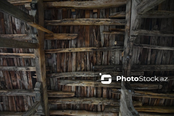 Şabran rayonunda yerləşən XlX əsrə aid Ləcədi kənd məscidi