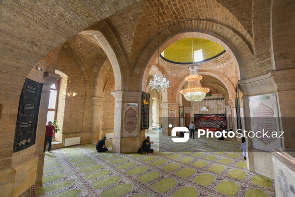 Sabunçu qəsəbəsində yerləşən Cümə məscidi