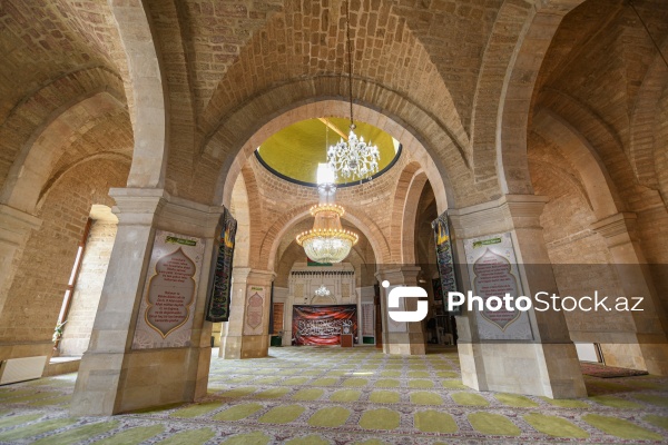 Sabunçu qəsəbəsində yerləşən Cümə məscidi