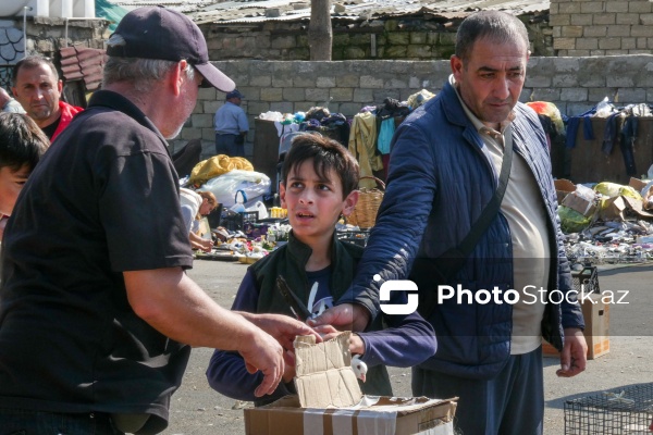 Sabunçu rayonunda yerləşən "Bit bazarı"