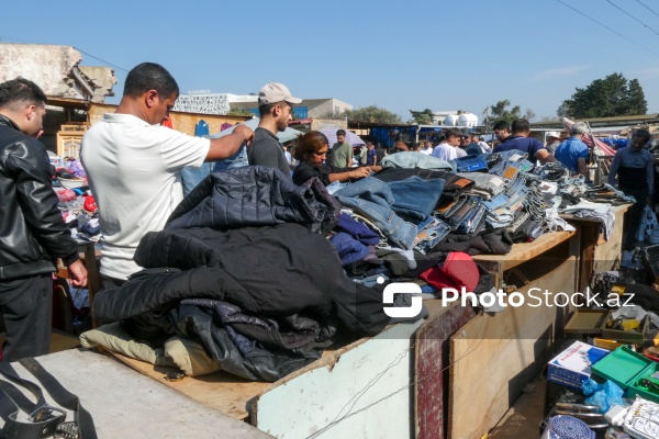 Sabunçu rayonunda yerləşən "Bit bazarı"