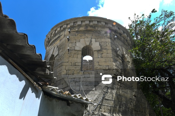 Sabunçuda yerləşən 1903-cü ilə aid su qülləsi