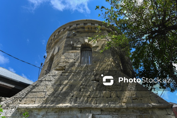 Sabunçuda yerləşən 1903-cü ilə aid su qülləsi