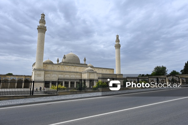 Şamaxıda dini etiqad azadlığı mövzusunda konfransın iştirakçıları Cümə və İmamzadə məscidlərində, Pirsaat Baba ziyarətgahında olublar