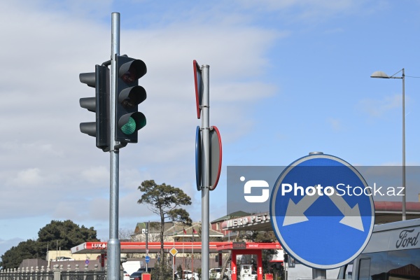 "Şamaxinka"da istifadəyə verilən ilk işıqforlar