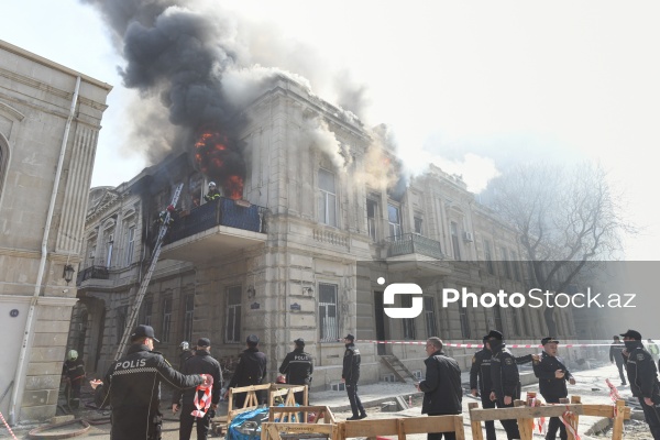 Bakının Lev Tolstoy küçəsində baş verən yanğın