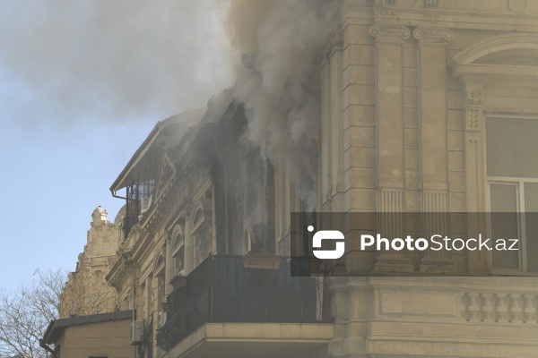 Bakının Lev Tolstoy küçəsində baş verən yanğın