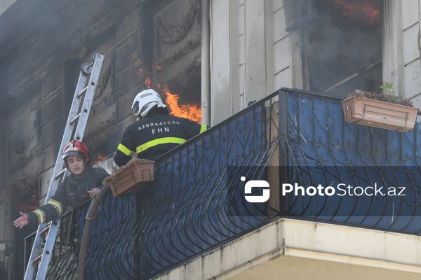 Bakının Lev Tolstoy küçəsində baş verən yanğın