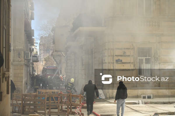 Bakının Lev Tolstoy küçəsində baş verən yanğın