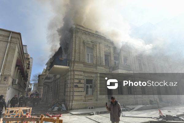 Bakının Lev Tolstoy küçəsində baş verən yanğın