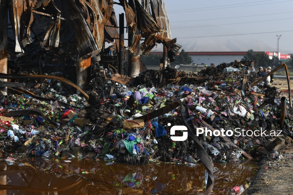 “Sədərək” ticarət mərkəzindəki yanğın məhdudlaşdırılıb
