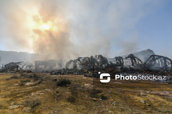 “Sədərək” ticarət mərkəzindəki yanğın məhdudlaşdırılıb