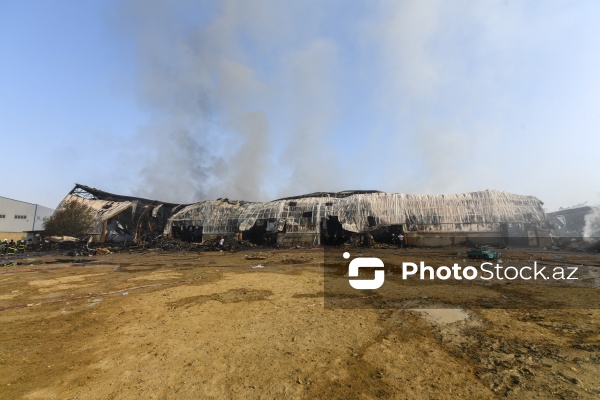 “Sədərək” ticarət mərkəzindəki yanğın məhdudlaşdırılıb