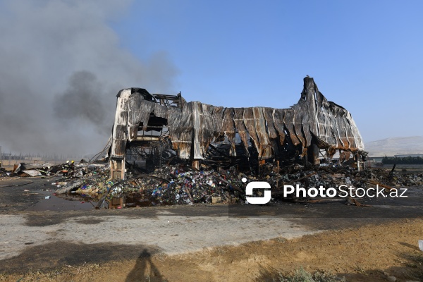 “Sədərək” ticarət mərkəzindəki yanğın məhdudlaşdırılıb