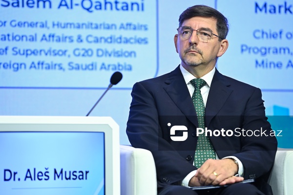 Aleş Musar - “Şəhərlərin bərpası üçün humanitar minatəmizləmə” mövzusunda keçirilən IV Beynəlxalq Konfransda
