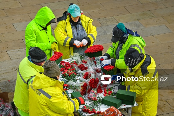 Şəhidlər xiyabanında 20 Yanvar faciəsinin ildönümü ilə bağlı aparılan hazırlıq işləri