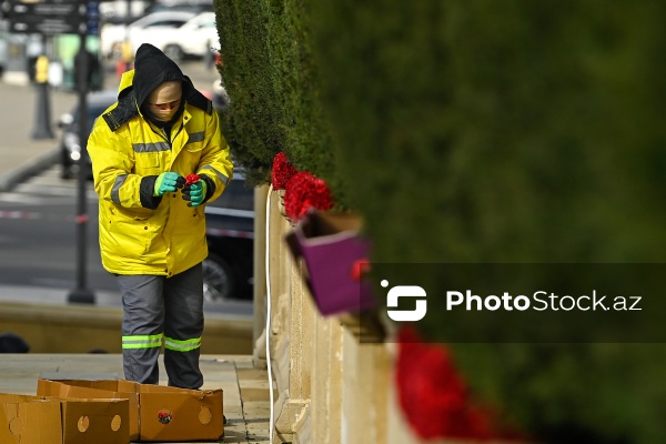 Şəhidlər xiyabanında 20 Yanvar faciəsinin ildönümü ilə bağlı aparılan hazırlıq işləri