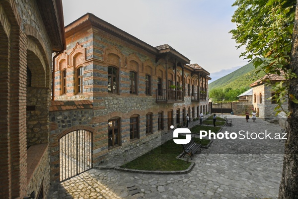 Şəki Xalq Tətbiqi Sənəti Muzeyinin binası