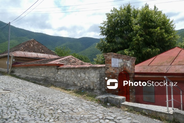 Xalq şairi Bəxtiyar Vahabzadənin ev muzeyi