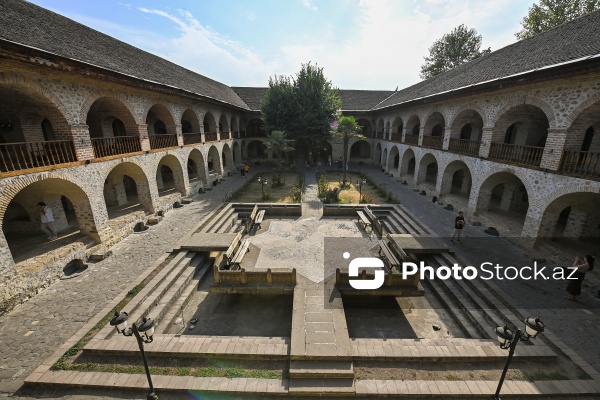 Yuxarı Karvansaray