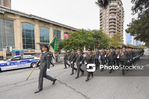 Nərimanov rayonundan başlayan Zəfər Günü yürüşü