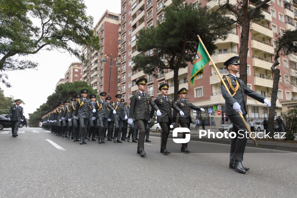 Nərimanov rayonundan başlayan Zəfər Günü yürüşü
