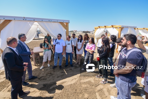 Şüvəlan qəsəbəsindəki çimərliklərə təşkil olunan mediatur