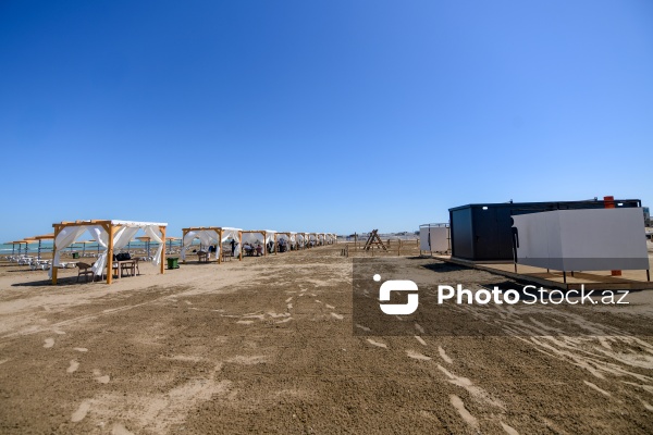 Şüvəlan qəsəbəsindəki çimərliklərə təşkil olunan mediatur