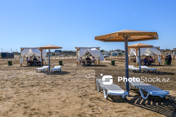 Şüvəlan qəsəbəsindəki çimərliklərə təşkil olunan mediatur