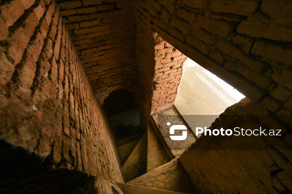 Beş yüz ilə yaxın tarixi olan Şeyx Cüneyd türbəsi