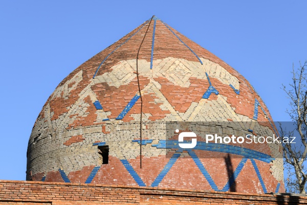 Beş yüz ilə yaxın tarixi olan Şeyx Cüneyd türbəsi