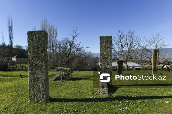Beş yüz ilə yaxın tarixi olan Şeyx Cüneyd türbəsi