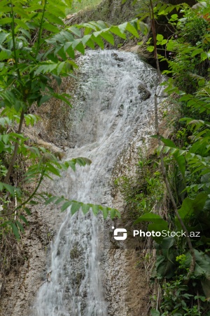 Qobustan rayonunda yerləşən Sündü şəlaləsi