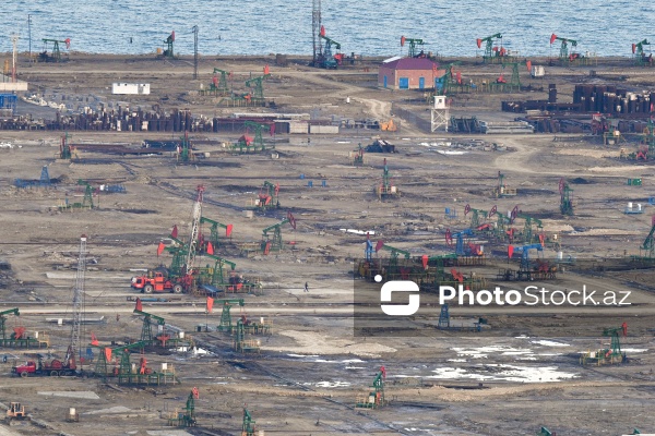 Bakı neftinin tarixi izlərini daşıyan Bayıl ərazisindəki neft mancanaqları