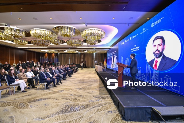 Liderlik və İnnovasiya üzrə IE Mərkəzinin yaradılması üzrə Anlaşma Memorandumunun imzalanma mərasimi