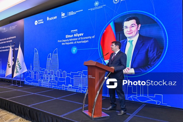 Elnur Əliyev - Liderlik və İnnovasiya üzrə IE Mərkəzinin yaradılması üzrə Anlaşma Memorandumunun imzalanma mərasimində