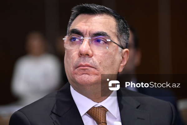 Elmar Qasımov - Liderlik və İnnovasiya üzrə IE Mərkəzinin yaradılması üzrə Anlaşma Memorandumunun imzalanma mərasimində