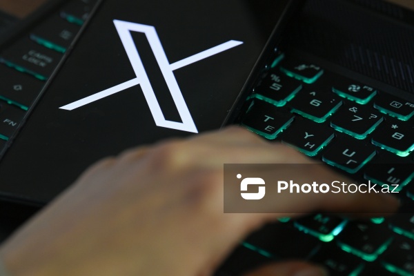 "X" sosial şəbəkəsi