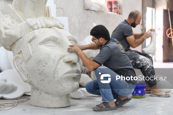 Rəngarəng və fərqli dizaynlı strafor kəsimləri