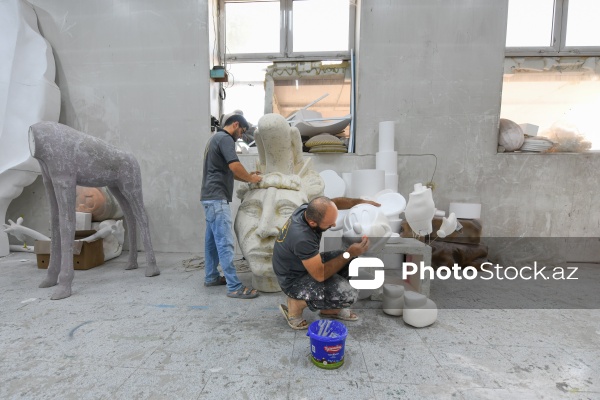 Rəngarəng və fərqli dizaynlı strafor kəsimləri