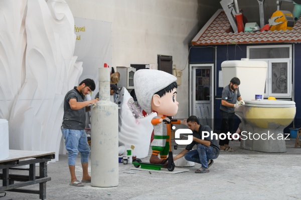 Rəngarəng və fərqli dizaynlı strafor kəsimləri