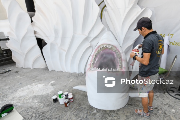 Rəngarəng və fərqli dizaynlı strafor kəsimləri