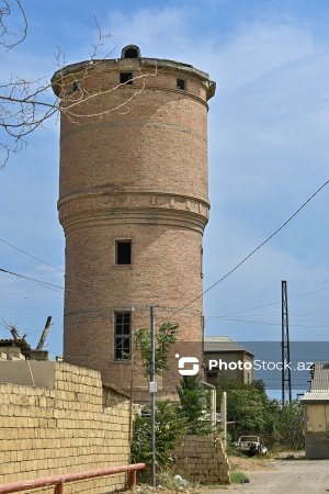 Səngəçalda yerləşən qədim su qülləsi