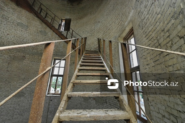 Səngəçalda yerləşən qədim su qülləsi