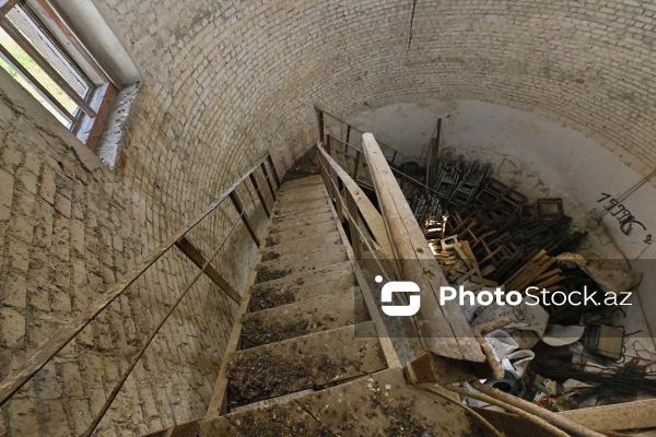 Səngəçalda yerləşən qədim su qülləsi