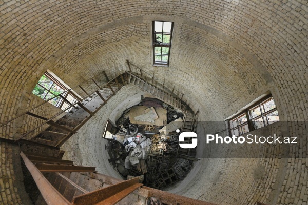 Səngəçalda yerləşən qədim su qülləsi