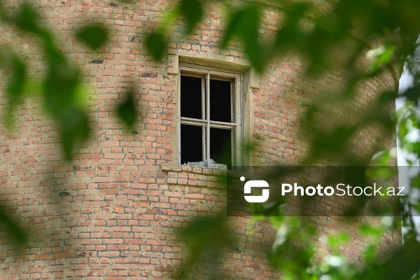 Səngəçalda yerləşən qədim su qülləsi